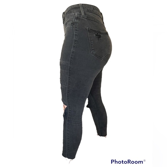 COPY - Hollister High-Waisted Black Curvy Black Jeggings, Cropped and Distressed - Picture 3 of 4
